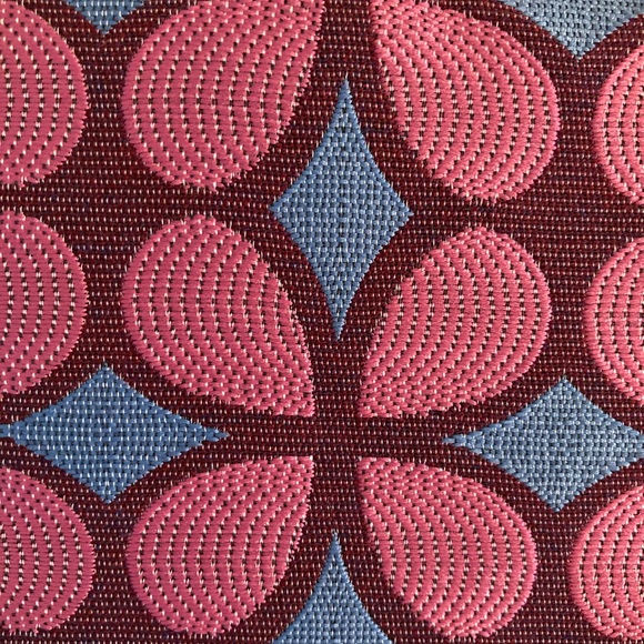 Stylish Pink and Blue Handmade Maruca Crossbody Bag - Picture 4 of 9